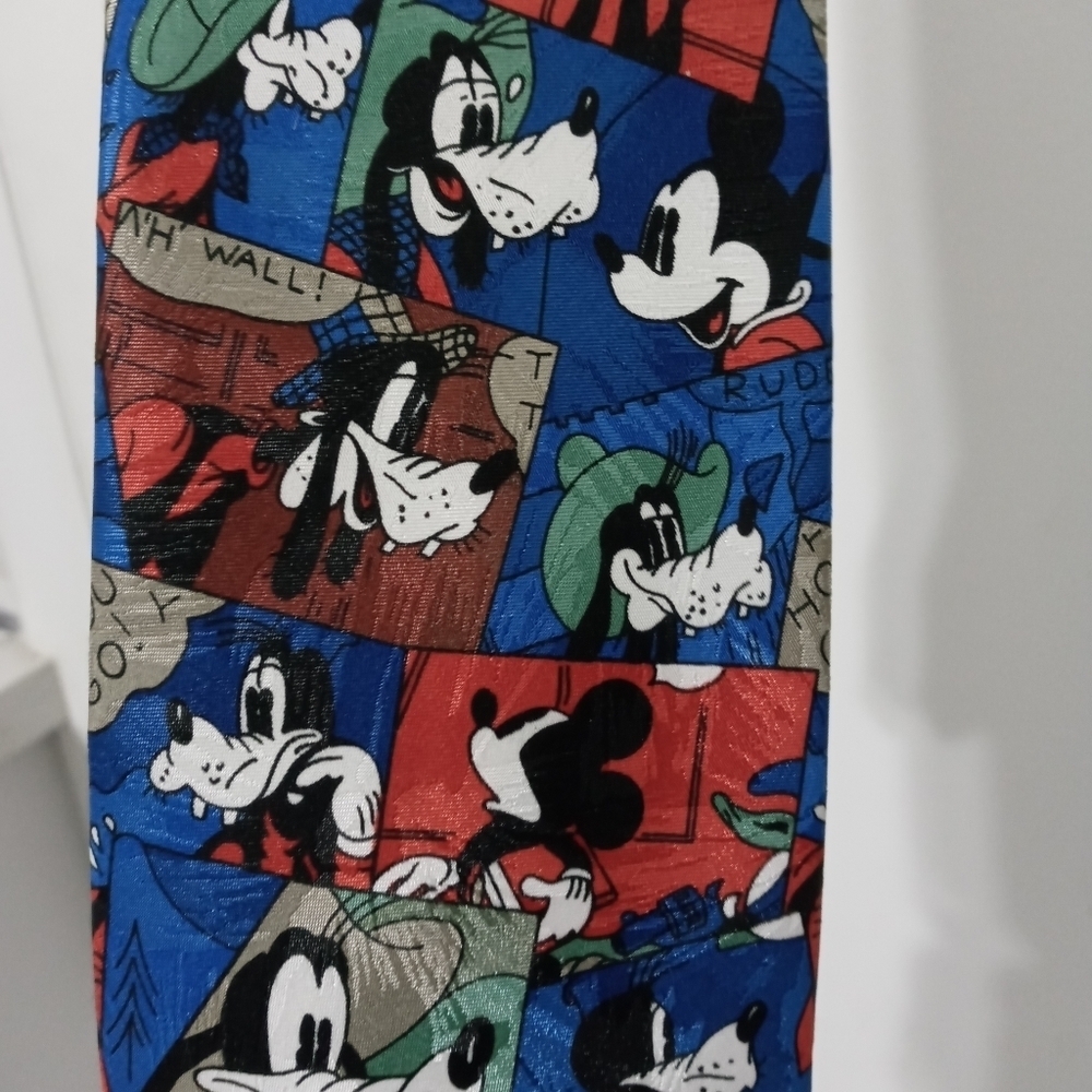 Disney Mickey Unlimited Mickey And Goofy 56" 100%Polyester Tie